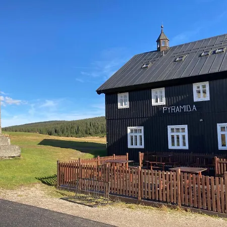 Pyramida - 3* Jizerka