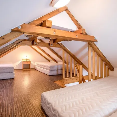 Pyramida -