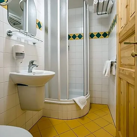 Hotel Pyramida -
